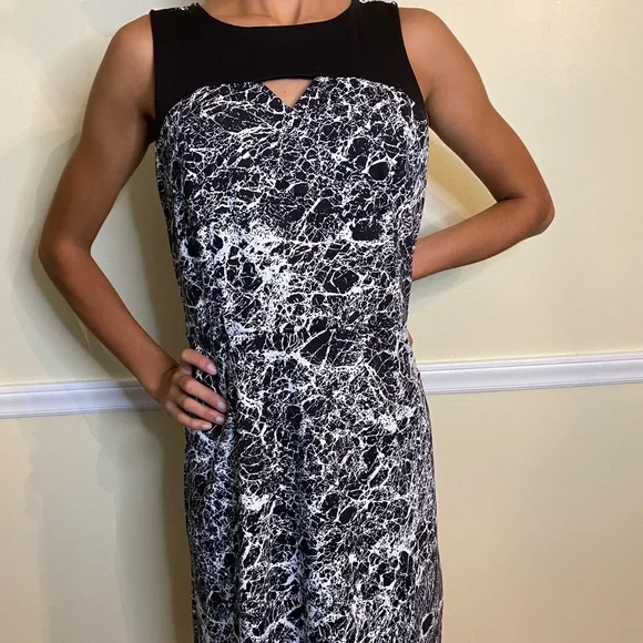 Attention Black Marble Design Dress